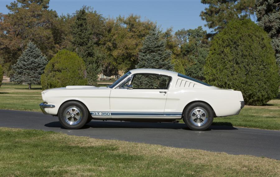  Shelby GT350 Fastback 1965 года  (фото 38 из 80)